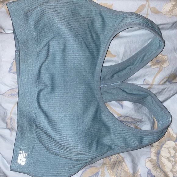 New Balance Sports Bra - Picture 2 of 2